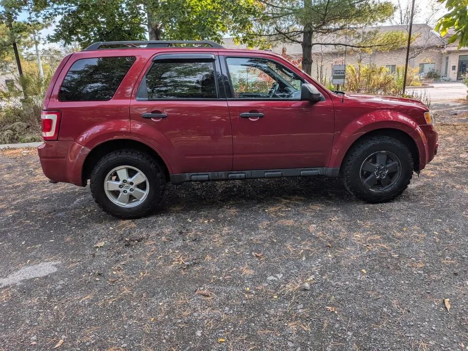 Ford Escape 2010 photo 5