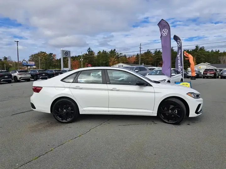 Volkswagen Jetta 2027 photo 5
