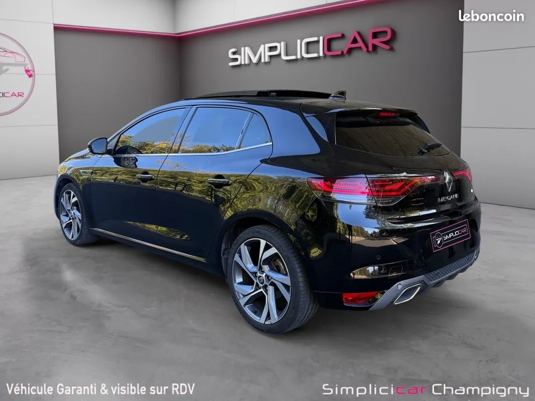 Renault Megane 2022 photo 2