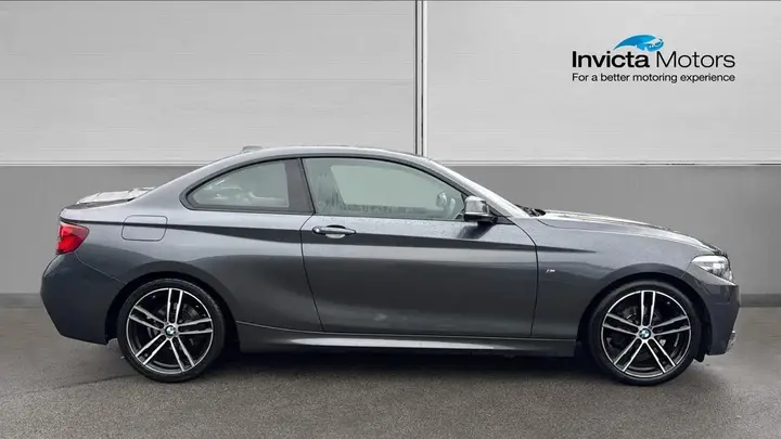 BMW 2 Series 2019 photo 2