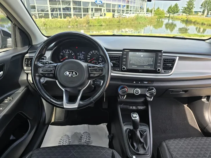 Kia Rio 2018 photo 3