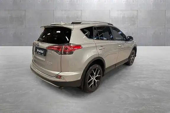 Toyota Rav4 2017 photo 5