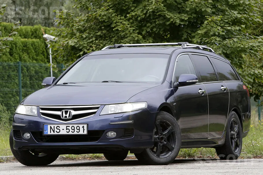 Honda Accord 2006 photo 2