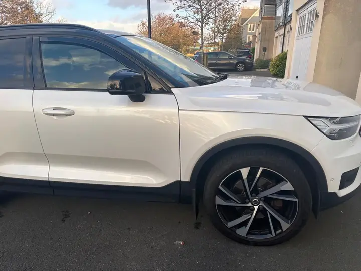 Volvo Xc40 2018 photo 2