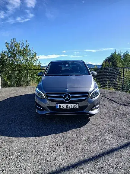 Mercedes-Benz B 220 2015 photo 3