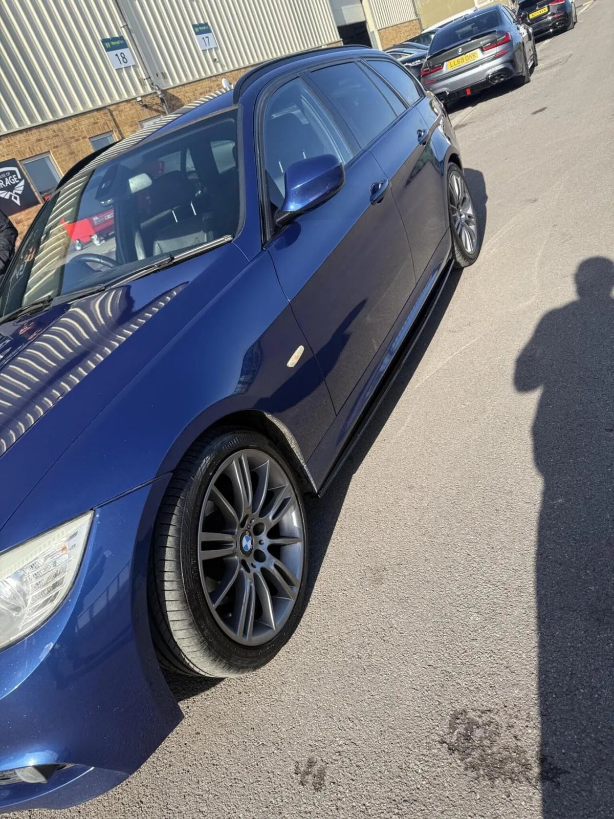 BMW 3 Series 2012 photo 2