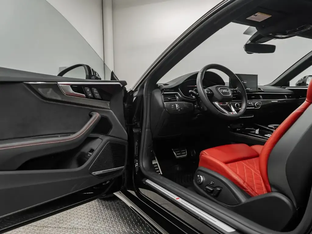 Audi S5 2023 photo 4