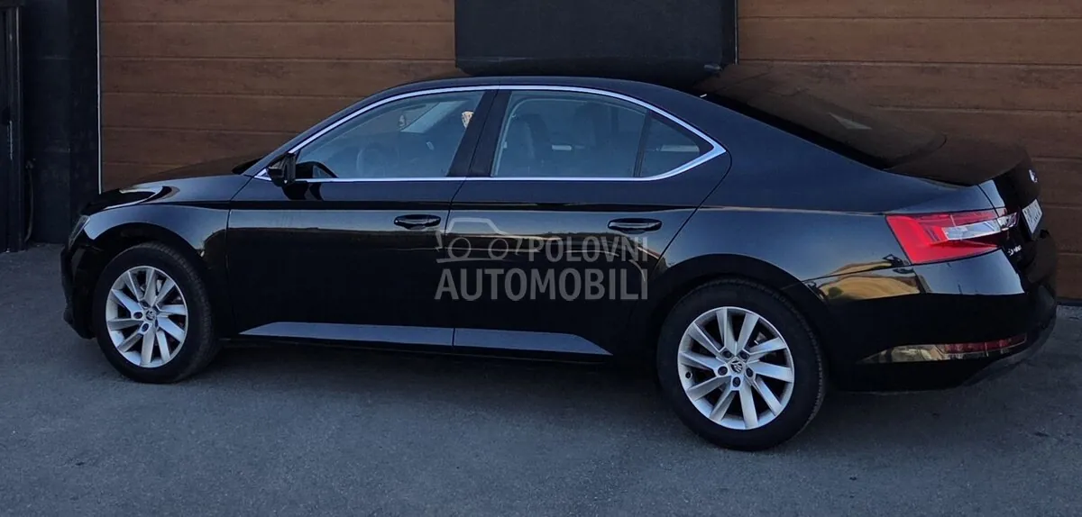 Skoda Superb 2016 photo 4