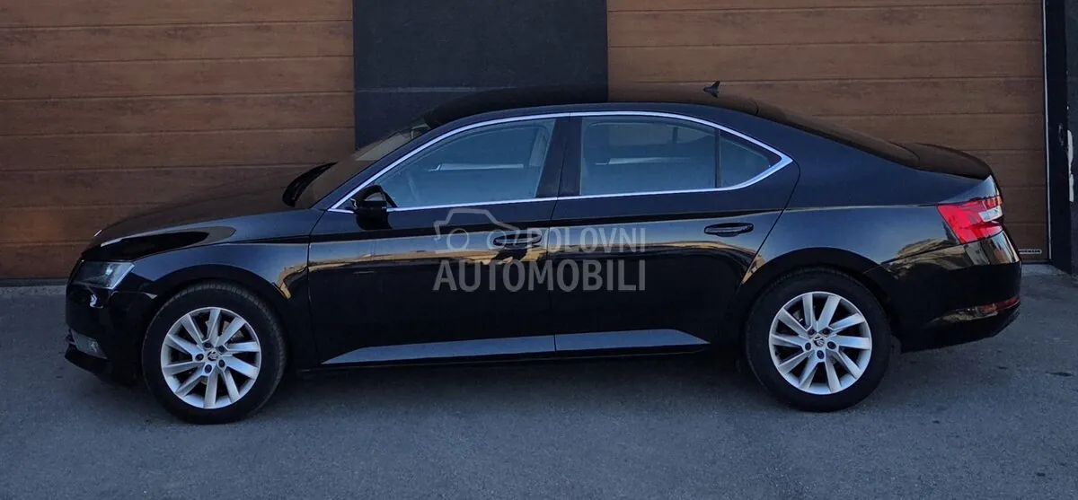 Skoda Superb 2016 photo 3