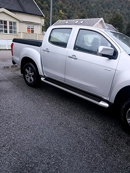 Isuzu D-Max 2015 photo 4