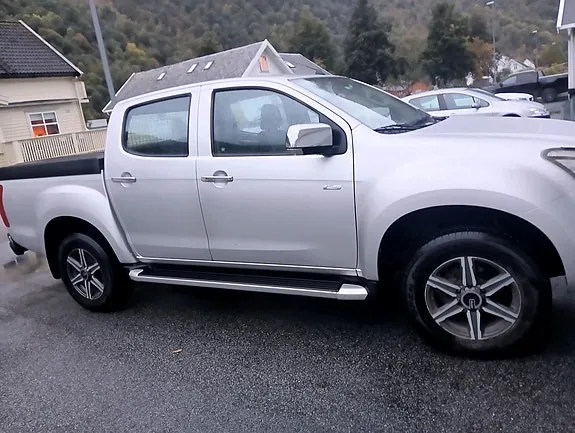 Isuzu D-Max 2015 photo 5