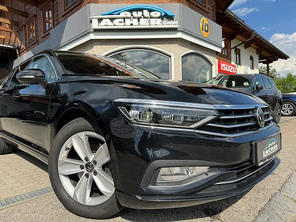 Volkswagen Passat 2023 photo 3