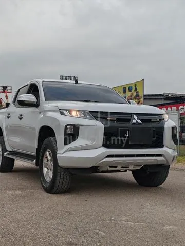 Mitsubishi Triton