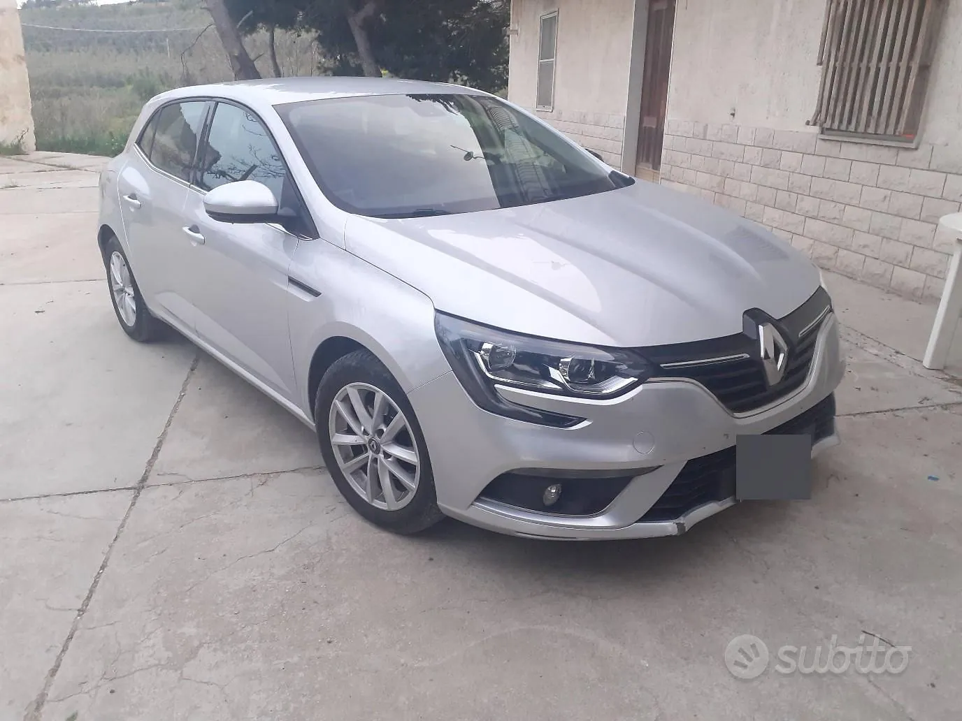 Renault Megane 2018 photo 2