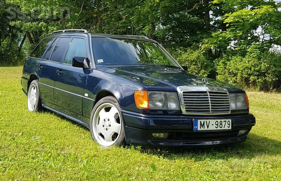 Mercedes-Benz E300