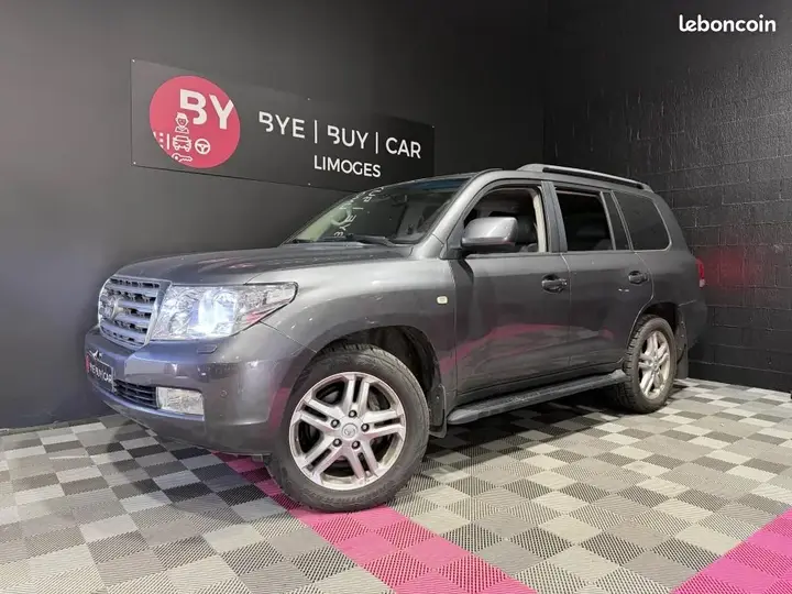 Toyota Land Cruiser