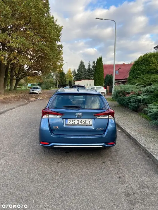 Toyota Auris 2015 photo 5