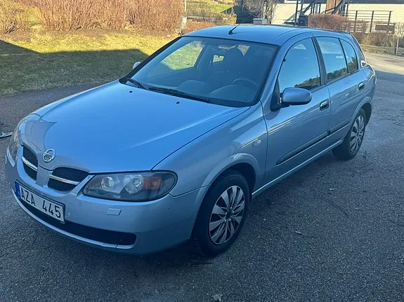 Nissan Almera