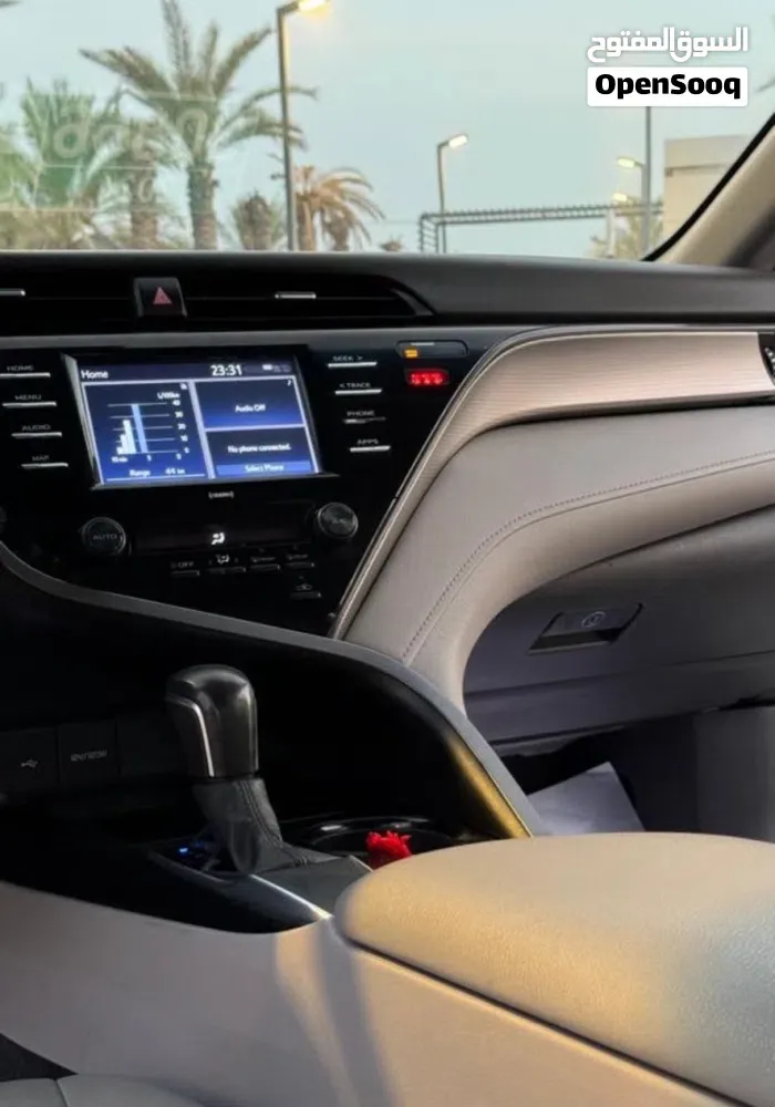 Toyota Camry 2018 photo 2