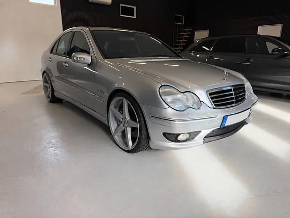 Mercedes-Benz C32