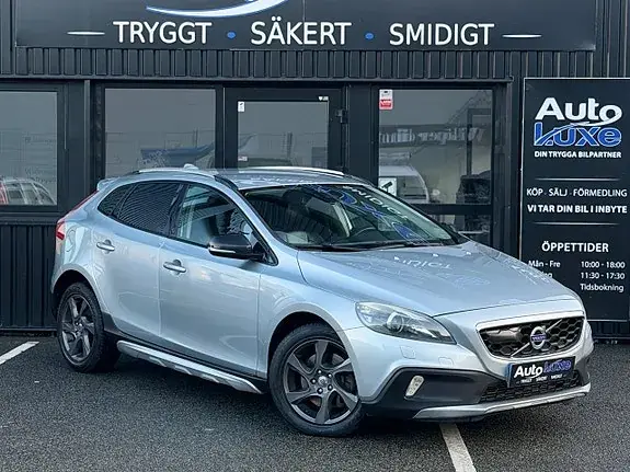 Volvo V40 Cross Country 2013 photo 5