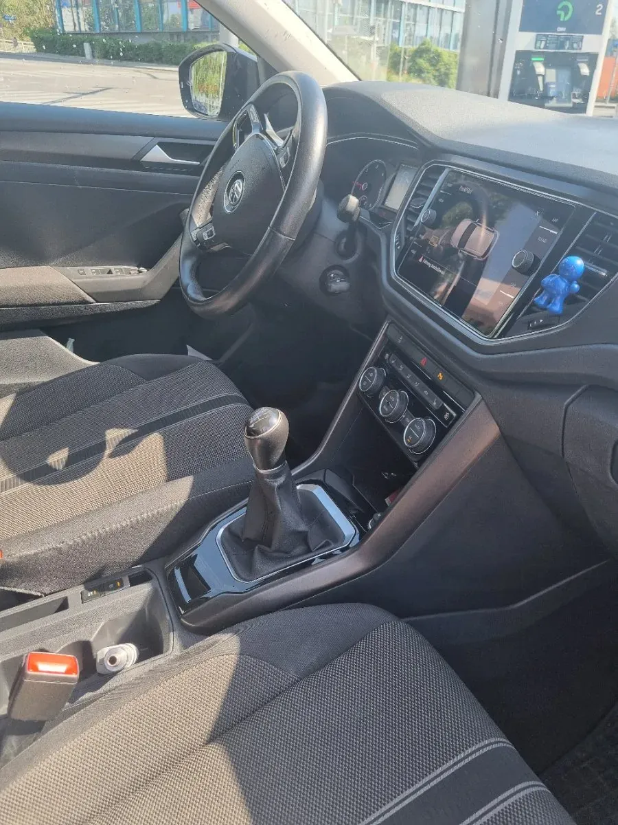 Volkswagen T-Roc 2018 photo 3