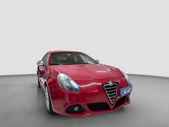 Alfa Romeo Giulietta 2012 photo 3