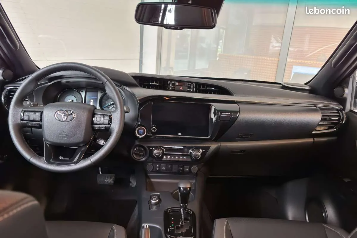 Toyota Hilux 2026 photo 3