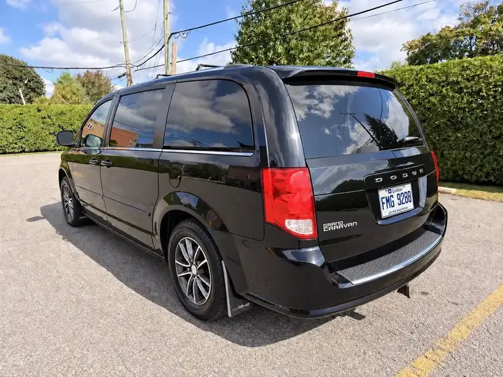 Dodge Grand Caravan 2016 photo 4