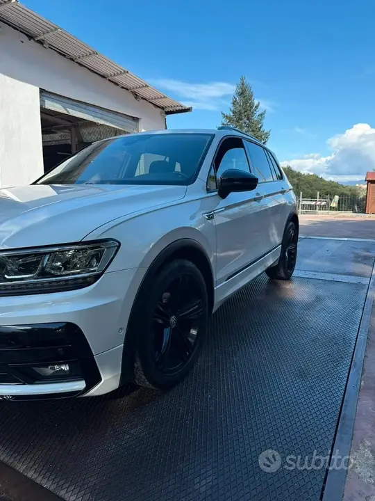 Volkswagen Tiguan 2019 photo 2