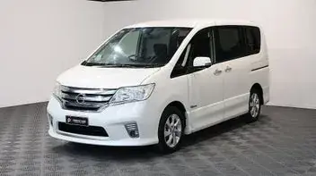 Nissan Serena 2013 photo 4