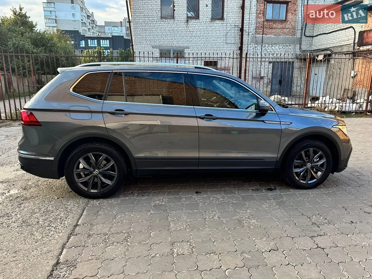 Volkswagen Tiguan 2023 photo 5