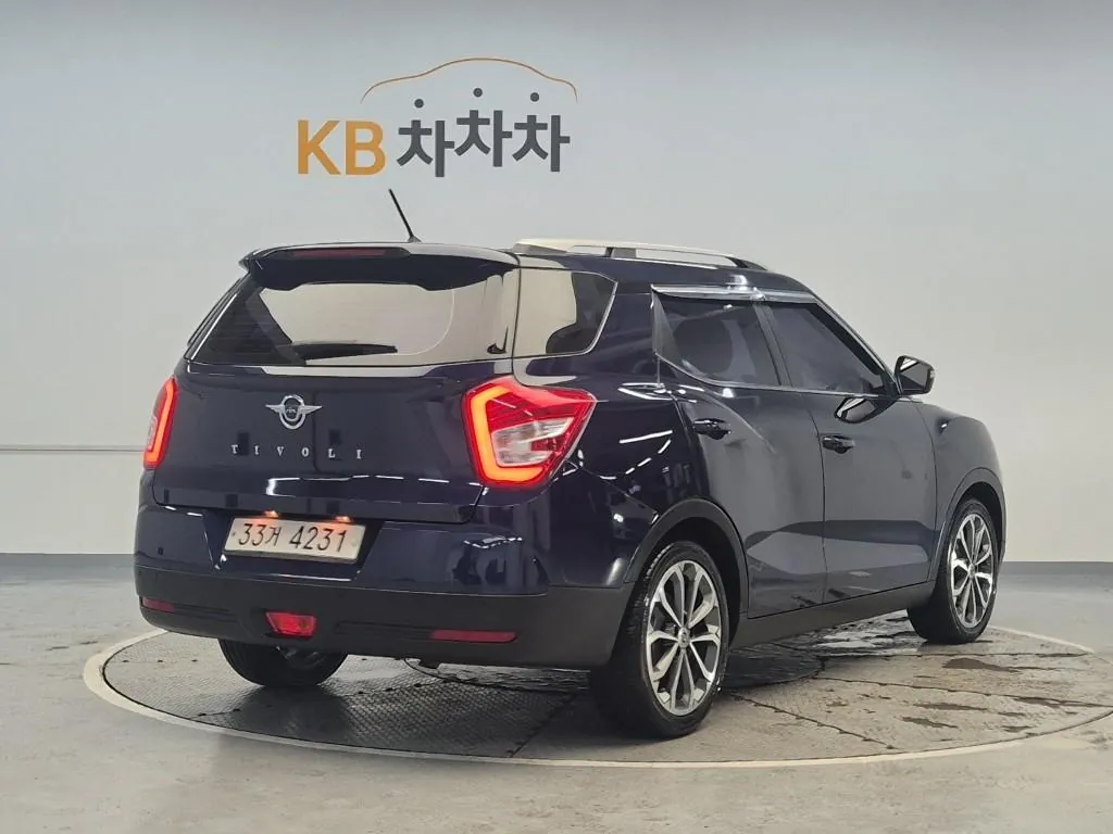 KG Mobility Tivoli 2017 photo 3
