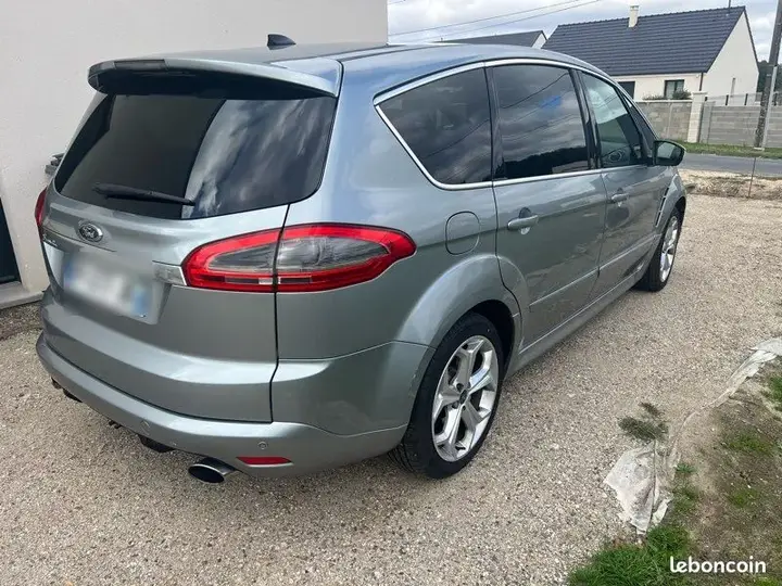 Ford S-Max 2010 photo 2