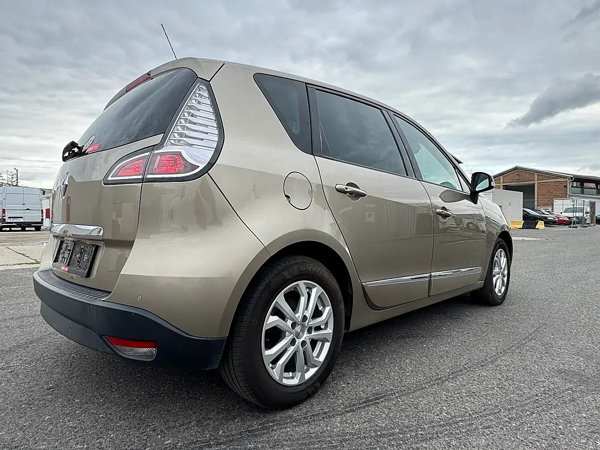 Renault Scenic 2015 photo 3