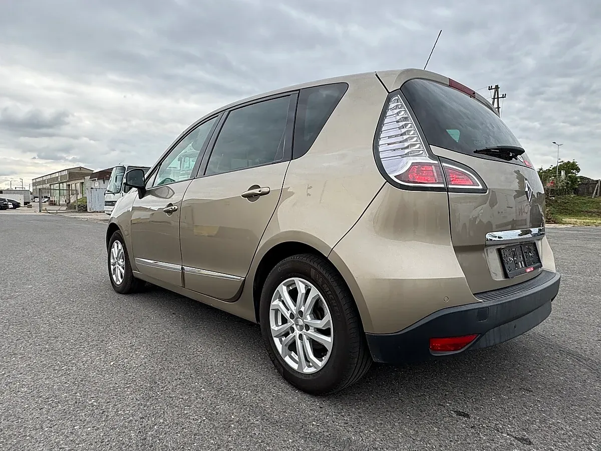 Renault Scenic 2015 photo 2