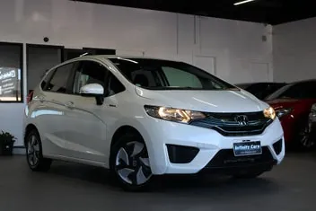 Honda Fit 2015 photo 2