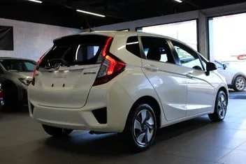 Honda Fit 2015 photo 3