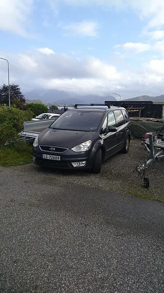 Ford Galaxy 2008 photo 2