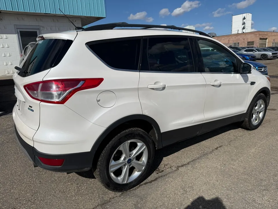 Ford Escape 2013 photo 2