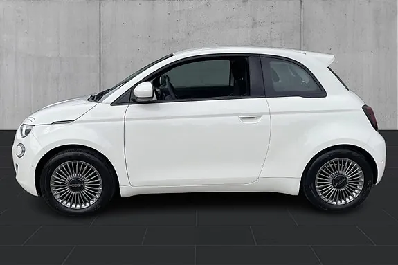 Fiat 500E 2023 photo 2