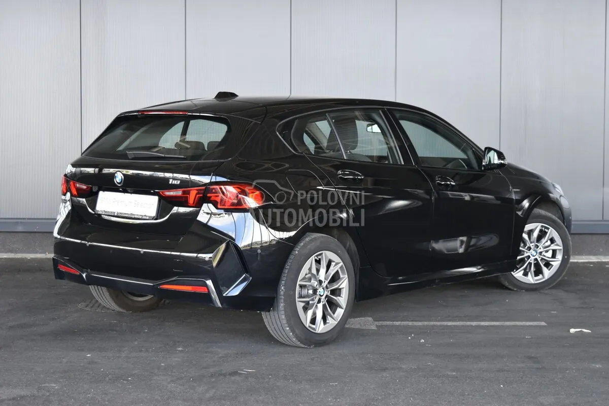 BMW 116 2026 photo 2