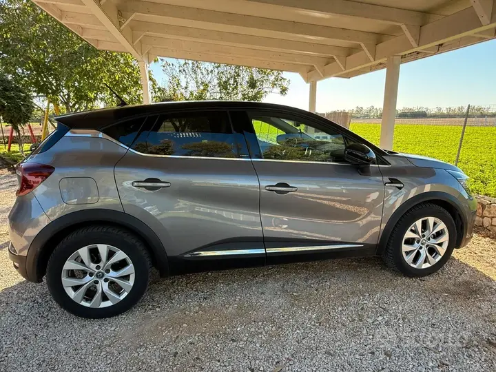 Renault Captur 2021 photo 2