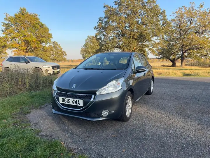 Peugeot 208