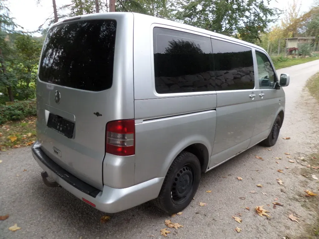 Volkswagen Multivan 2004 photo 3