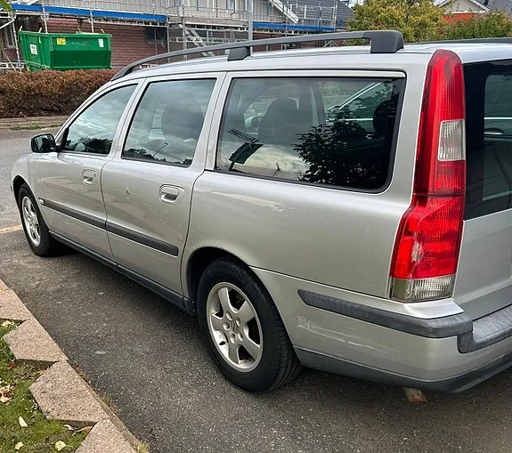 Volvo V70 2004 photo 4