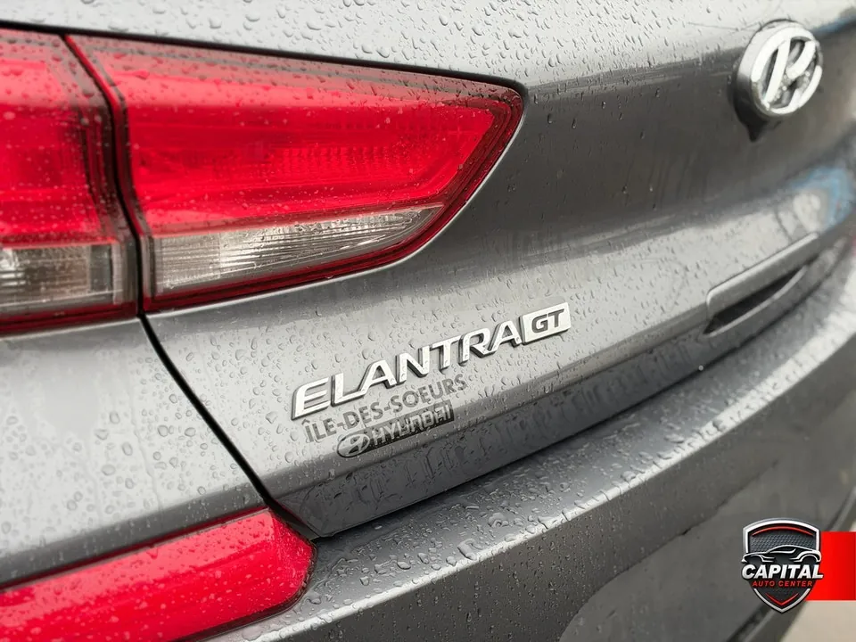 Hyundai Elantra Gt 2018 photo 5