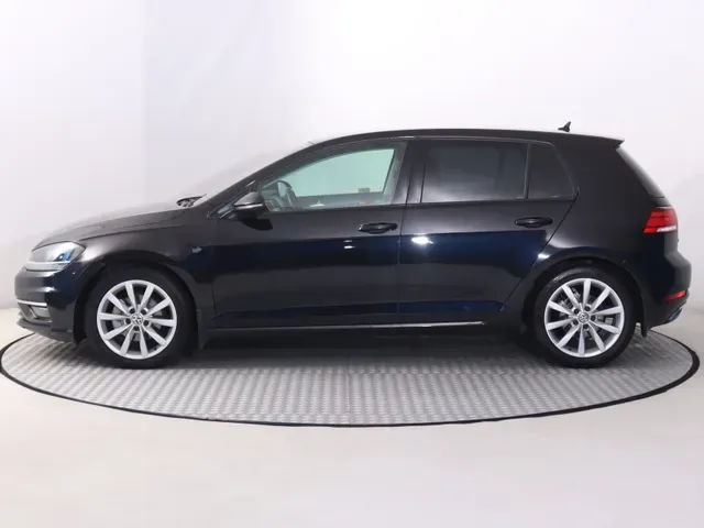 Volkswagen Golf 2017 photo 2