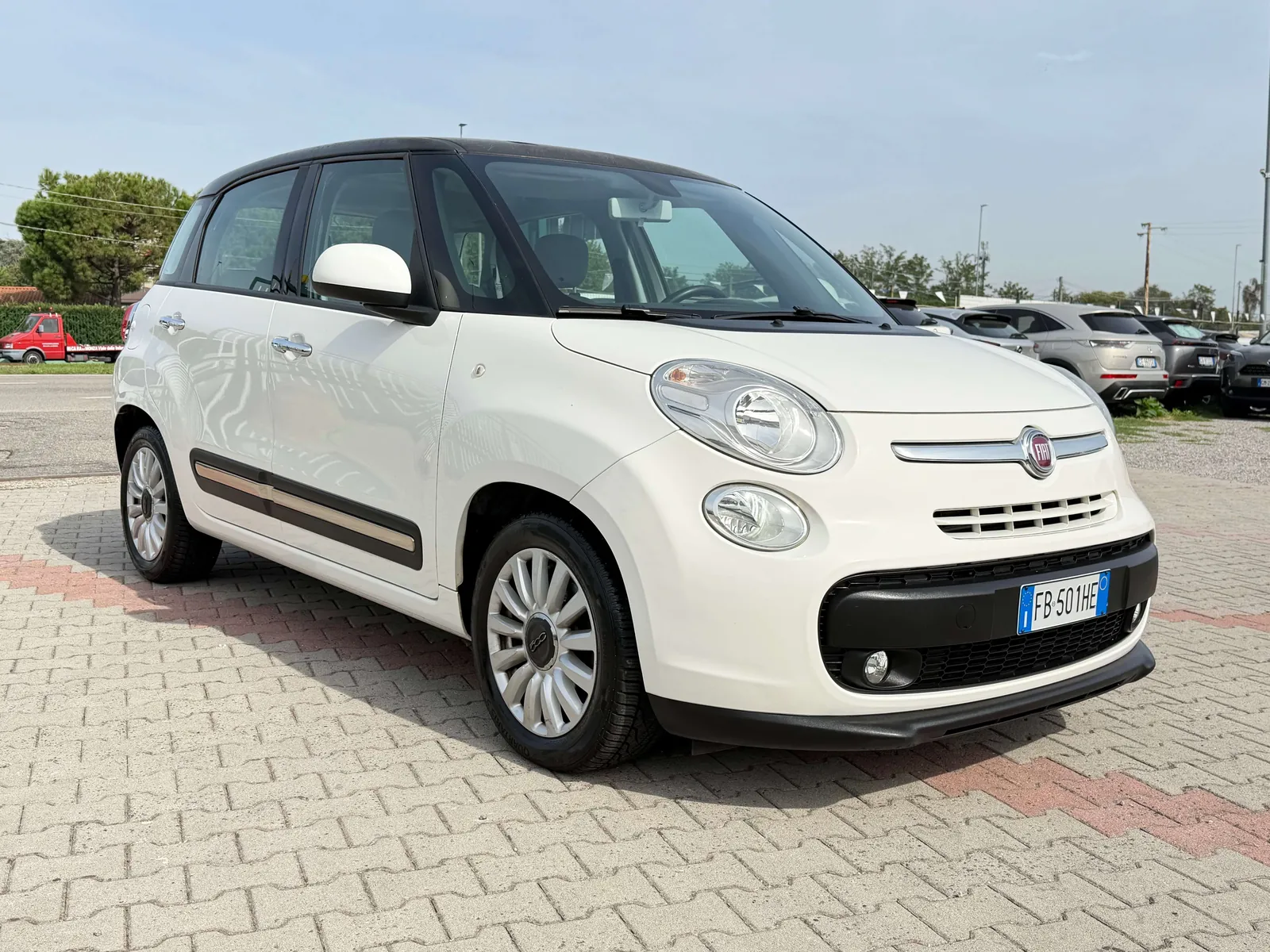 Fiat 500L 2015 photo 3
