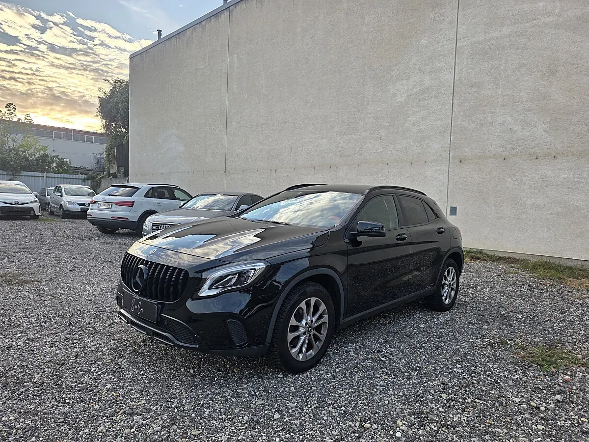 Mercedes-Benz Gla Class 2018 photo 2